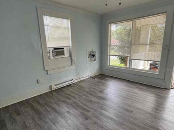5th image of 704 Tennessee St #2