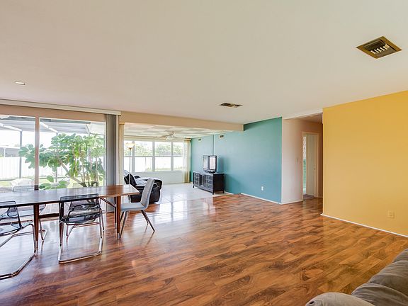 4th image of 119 Kent Dr