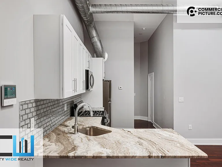 302 Richmond St #12A — Photo 3