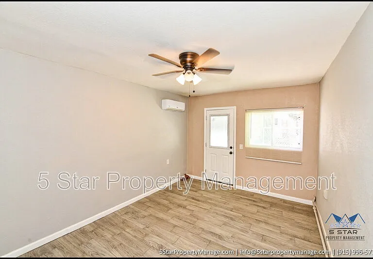 1212 N Laurel St #B — Photo 8