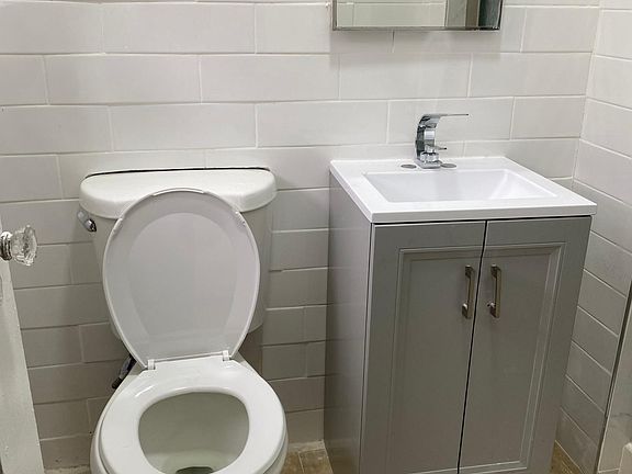 5th image of 249 S Harvard Blvd APT 203