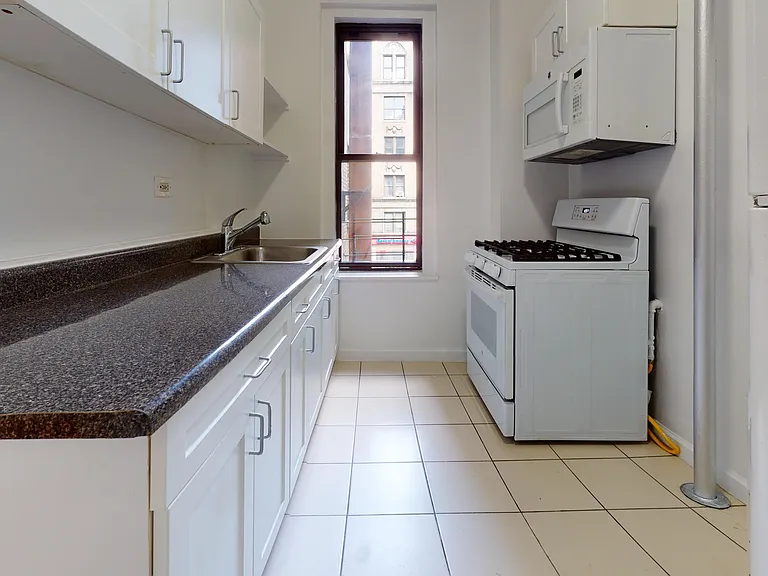 620 W 171st St #3K — Photo 9