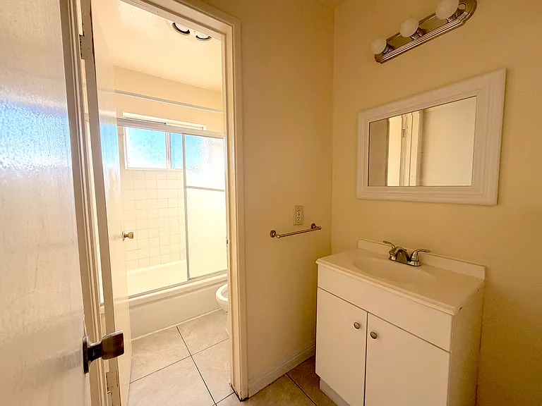 4235 Tyler Ave — Photo 6