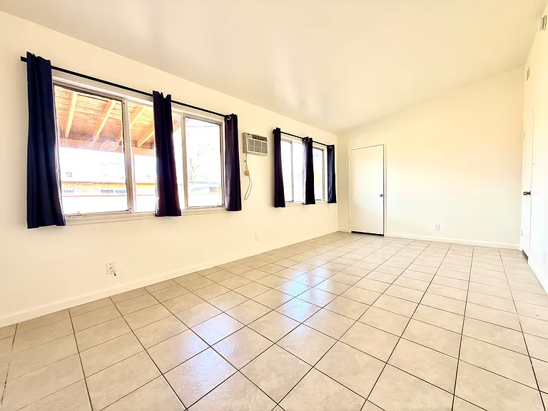 1151 W Avenue J14 — Photo 17