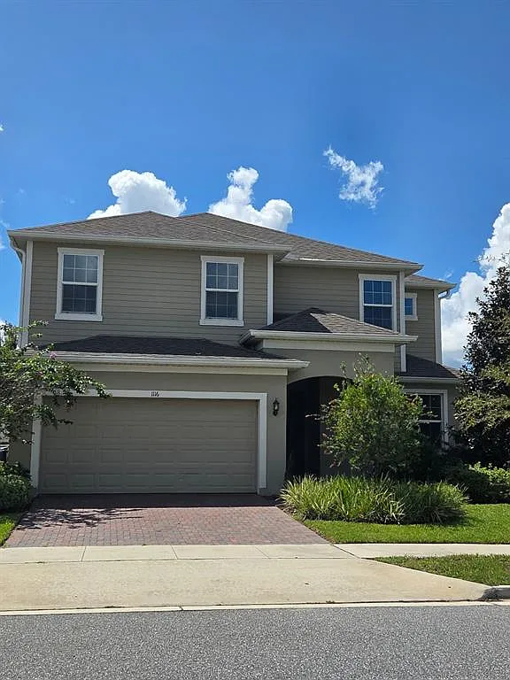 5 bed, 3.0 bath, 3275 sqft, $3,200 — Photo 1