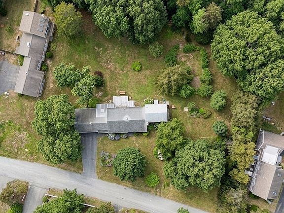 4th image of 49 Monument View Rd