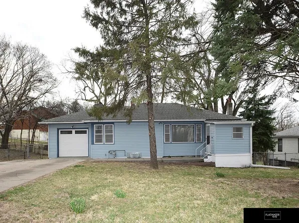 1903 Childs Rd E, Bellevue, NE 68005