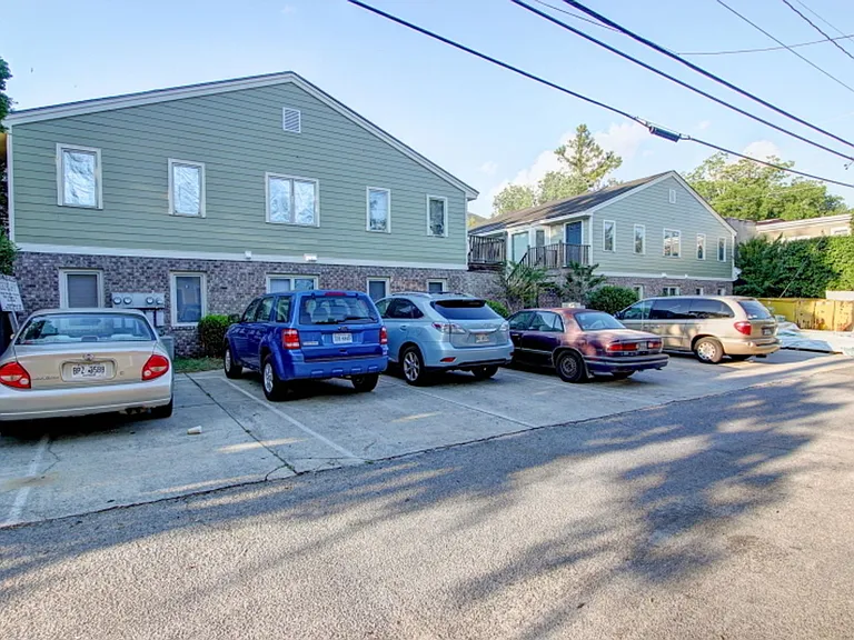 Gardens on Gaston — Photo 13