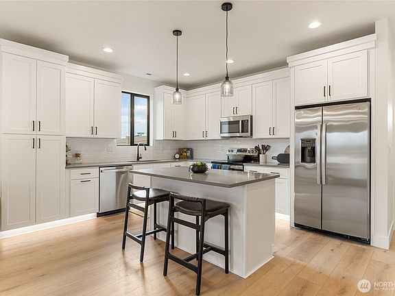 4th image of 544 S Oasis Loop Lot 21