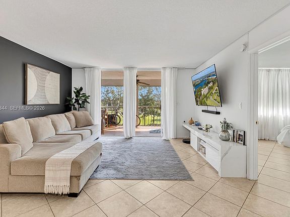 3rd image of 4550 NE 18th Ave #206