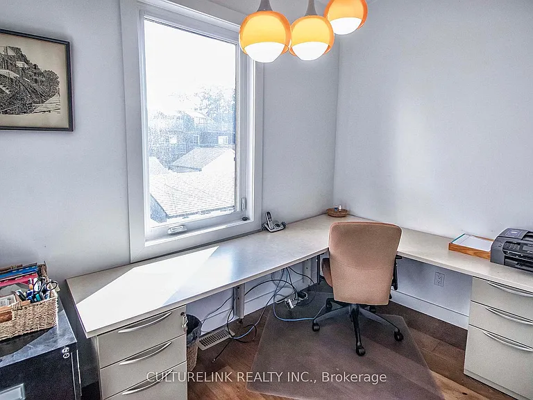 121 Montrose Ave #1 — Photo 16