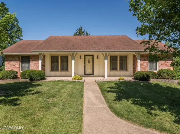 4104 Greenbrier Dr, Jefferson City, MO 65109