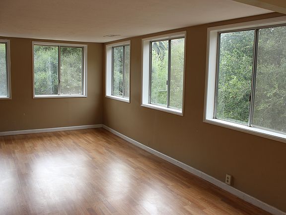 4th image of 10176 Jesmond Dr