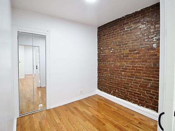 3rd image of 231 E 29th St APT 8