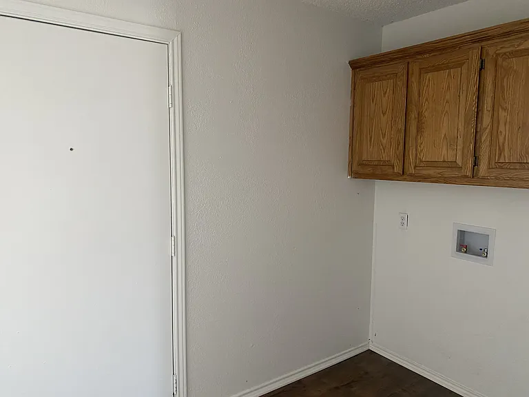 614 S Arizona Dr — Photo 11