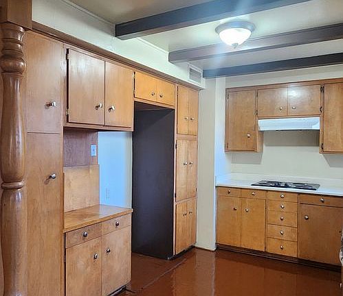 4th image of 1550 N Arrowhead Ave #1562