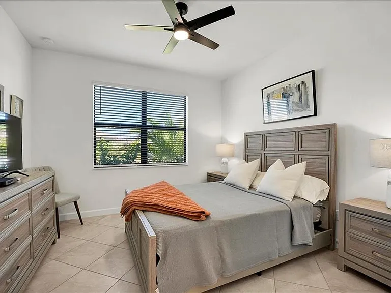 5161 Coral Reef Way — Photo 9