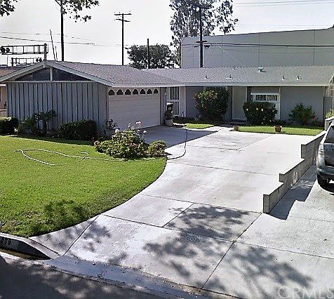 1st image of 809 Feather Ave