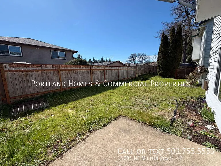 15704 NE Milton Pl #B — Photo 16