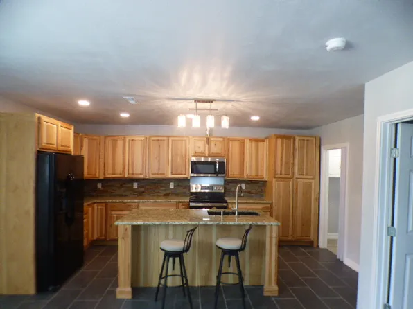 1913 S 15th St, Rogers, AR 72758