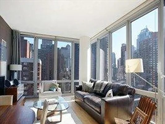 Rented by Town Residential | media 25