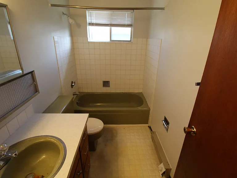 1223 E Nora Ave — Photo 5