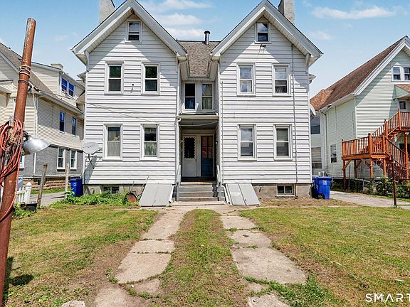 2nd image of 135 Sherwood Ave