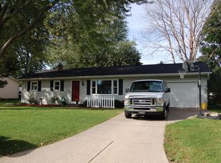 1034 Lowe Dr, Marshall, MI 49068