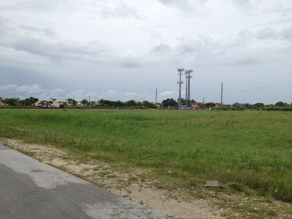 3rd image of 13601 SW 157 Ave