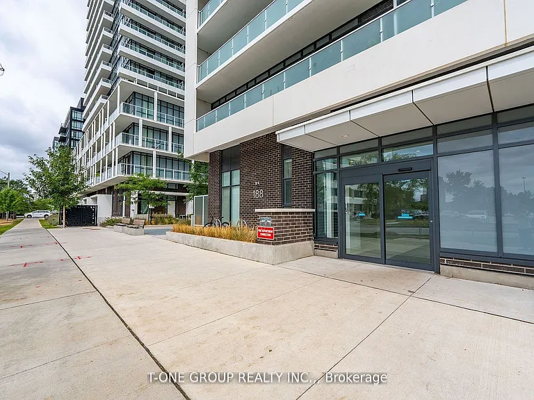 188 Fairview Mall Dr #915 — Photo 3