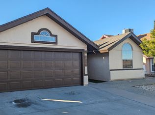 1385 John Phelan Dr, El Paso, TX 79936