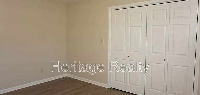 867 Westgate Dr — Photo 32