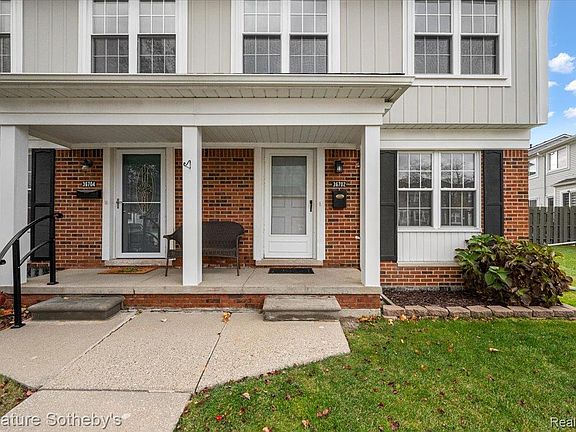 3rd image of 36702 Park Place Dr
