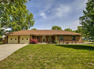 1400 Jill Ln, Excelsior Springs, MO 64024