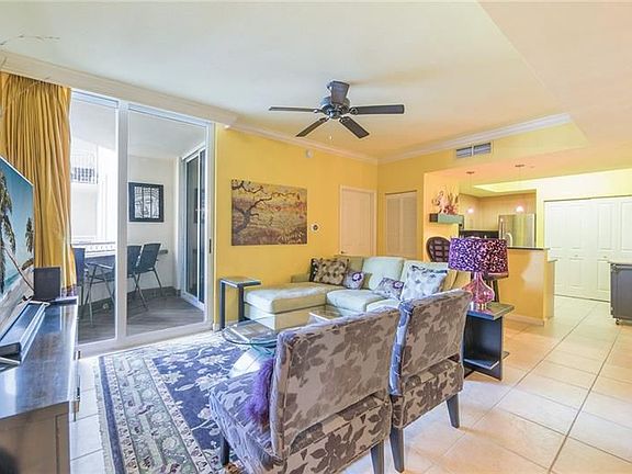 5th image of 511 SE 5th Ave APT 1819