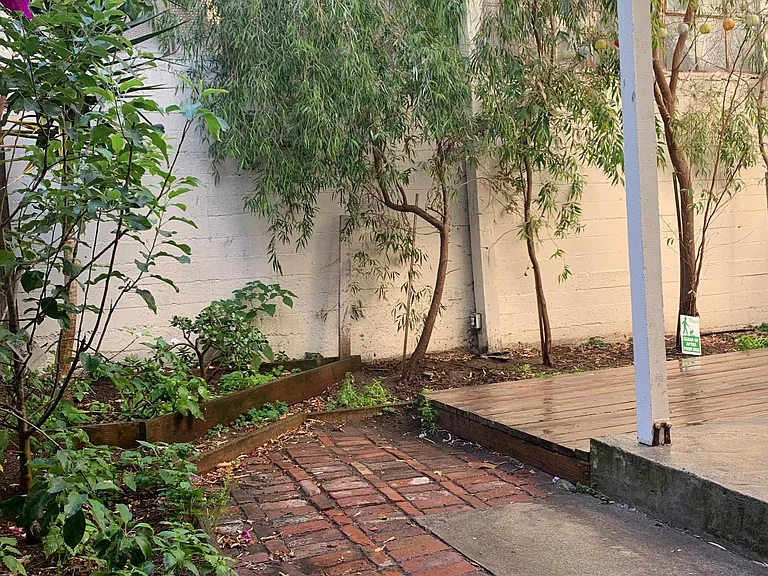565 Natoma St — Photo 10