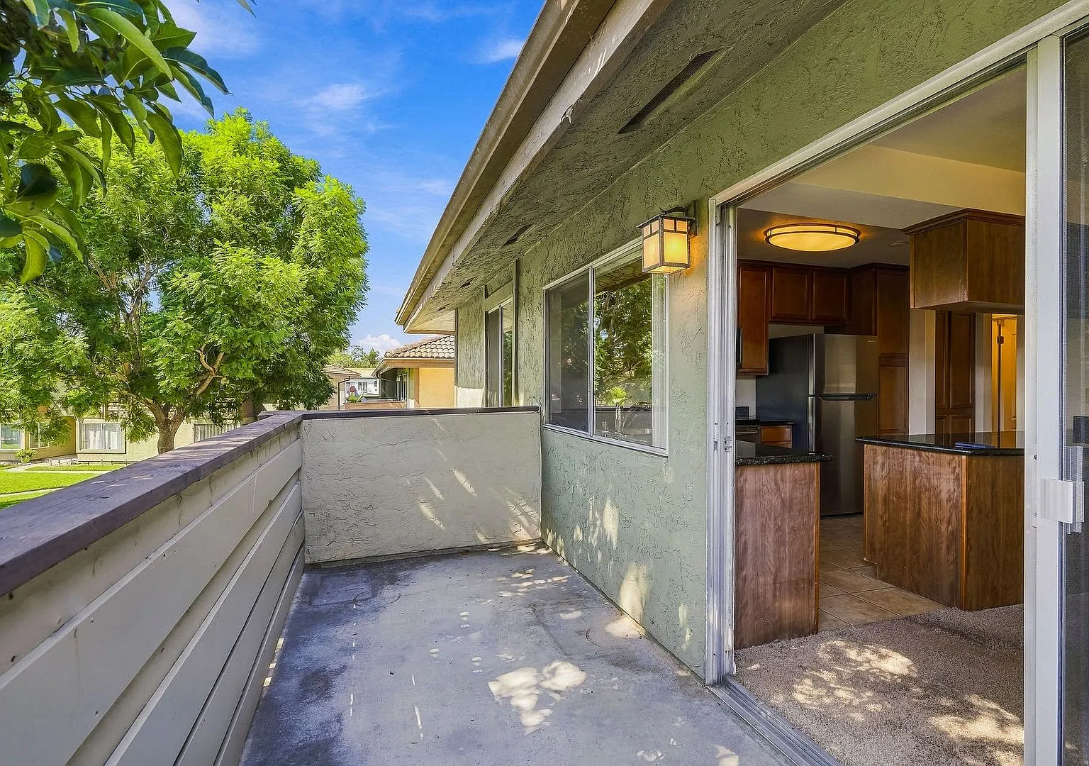 615 Fredricks Ave — Photo 4