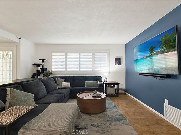 3rd image of 3039 Country Ln