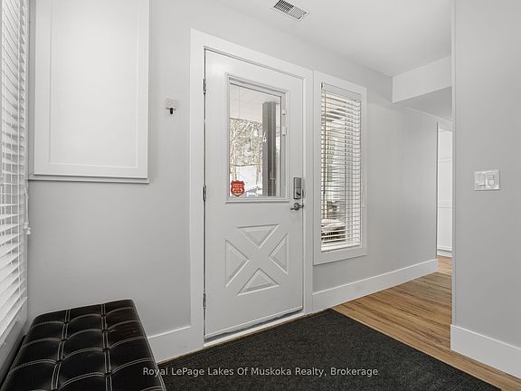 5th image of 1551 Hidden Valley Rd #4