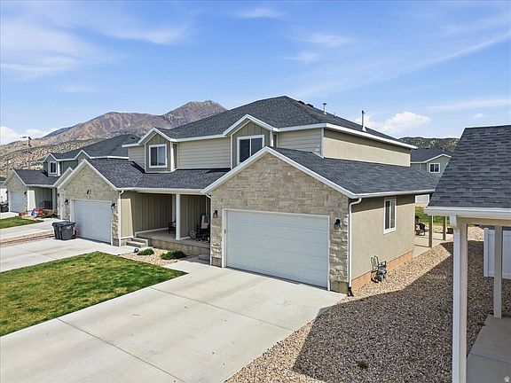 3rd image of 926 N 165 W