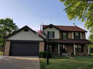 9569 Banyon Tree Ct, Saint Louis, MO 63126