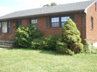 802 Fairhurst Dr, Roanoke, VA 24012