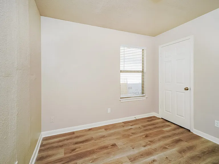 3605 Candlebrook Ln — Photo 13