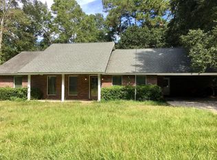 3200 Seahorse Rd, Gautier, MS 39553