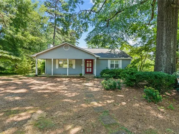 43 Evergreen Dr, Winston Salem, NC 27106