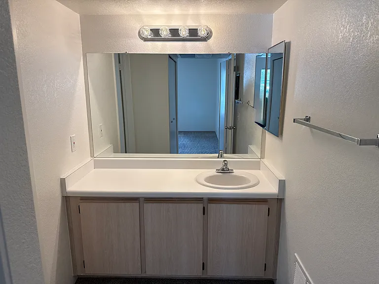 Forest Meadows Apartments — Photo 8