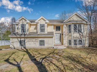 52 Whitehall Rd, Hooksett, NH 03106