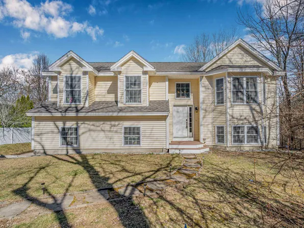 52 Whitehall Road, Hooksett, NH 03106