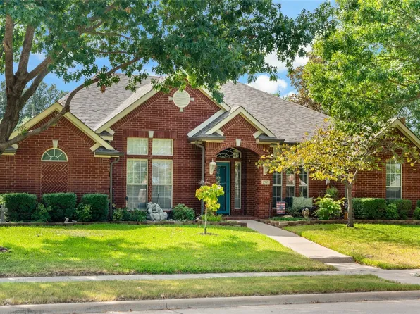 2705 Ridgemeade Dr, Garland, TX 75040