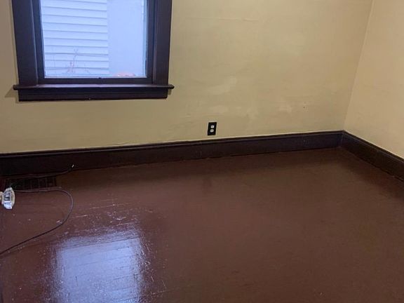 2nd image of 11913 Honeydale Ave